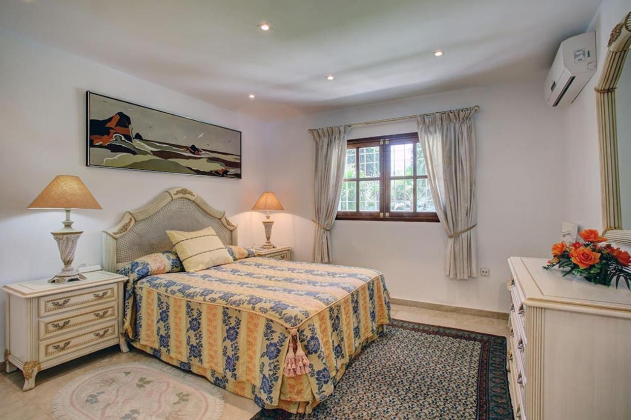 Exclusive Villa Las Palmeras Puerto Banus With Heated Private Swimming Pool, Marbella, Spain Exterior foto